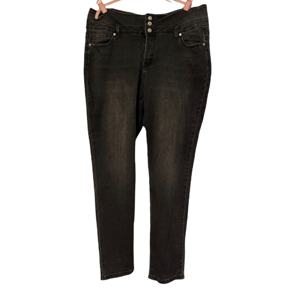 Suzanne Betro Black Denim Jeans